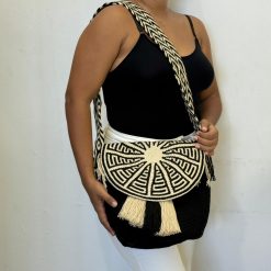 Mochila wayúu con tapa