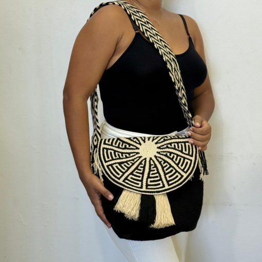 Mochila wayúu con tapa