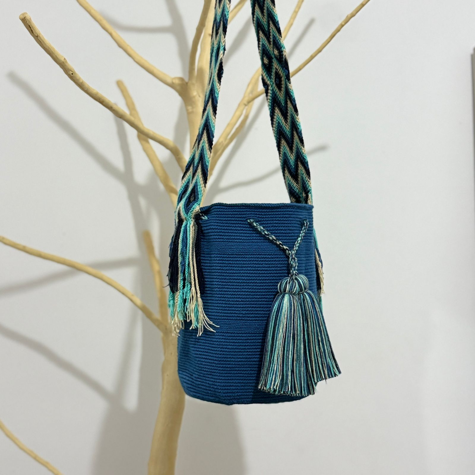 Mochila wayúu unicolor grande