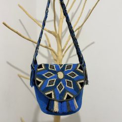 Mochila wayúu con tapa