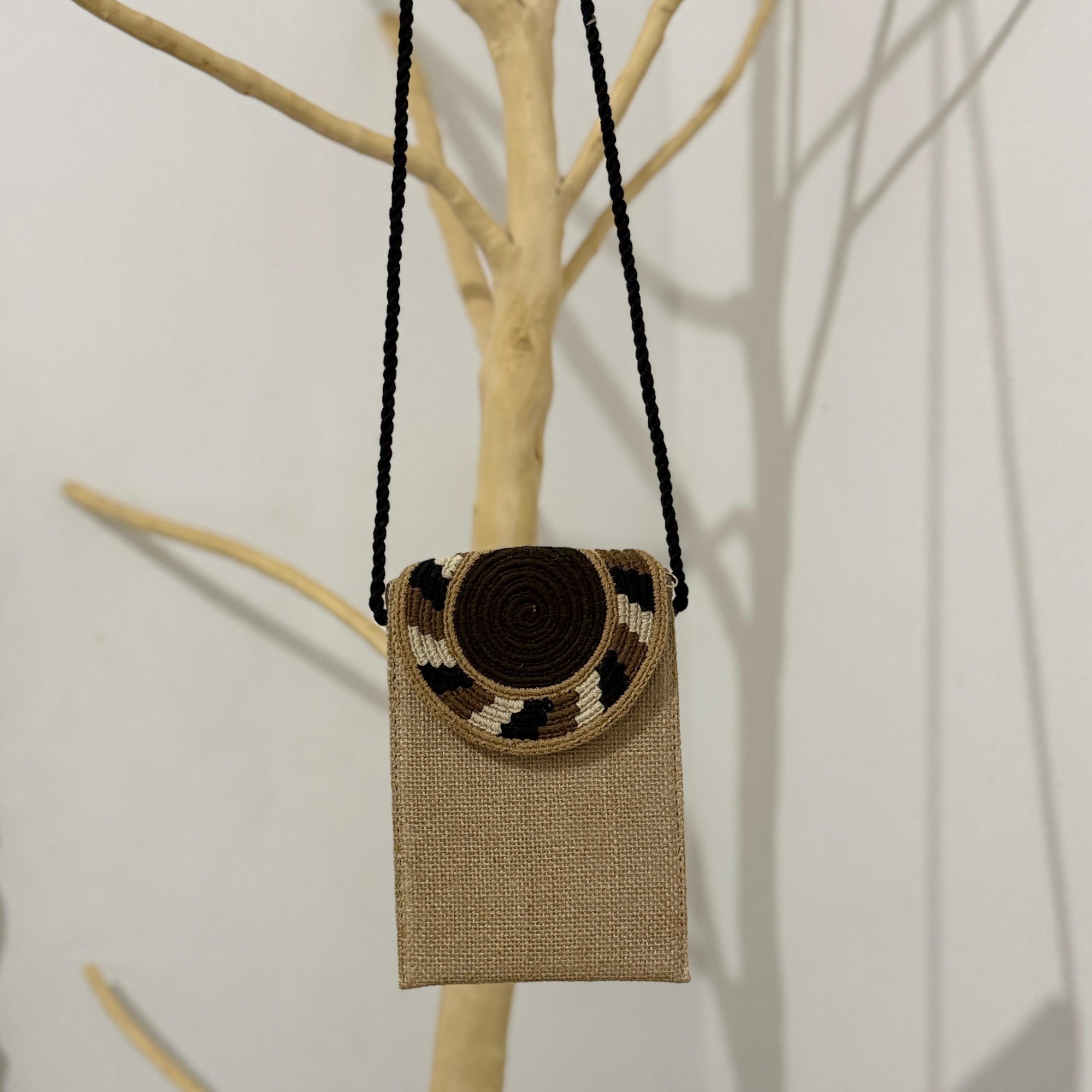 Portacelular de yute